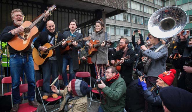 Apollo House sing song